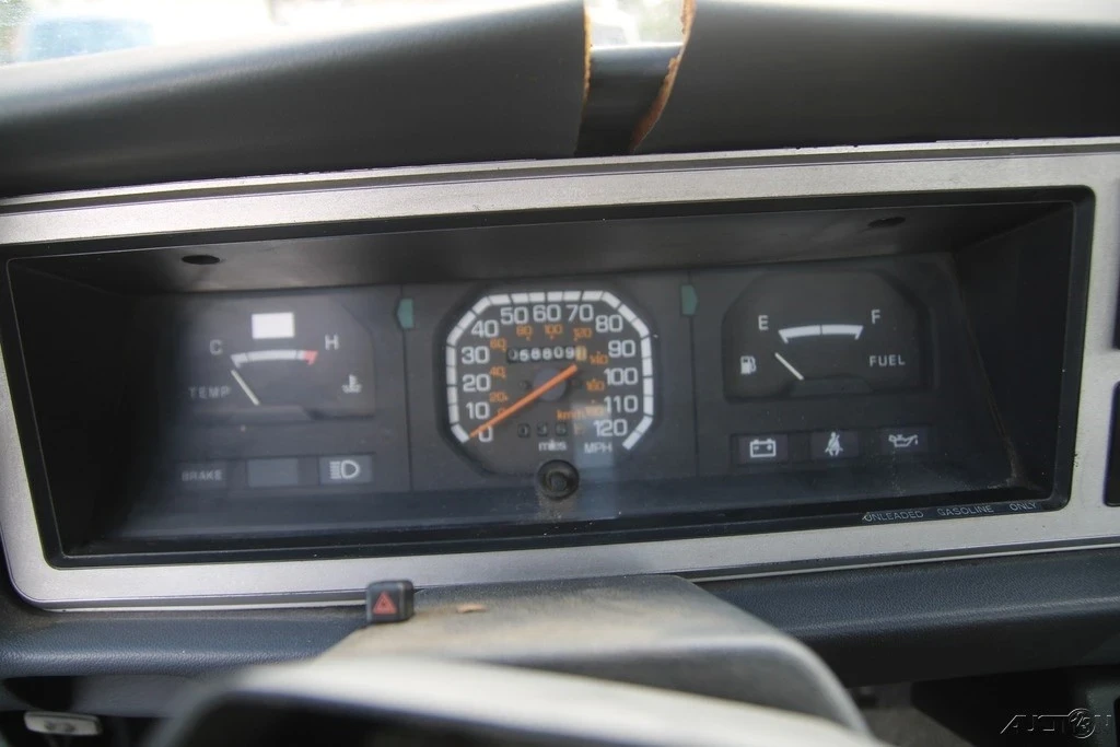 1986 Mitsubishi Triton 2nd Gen - Image 14 of 21