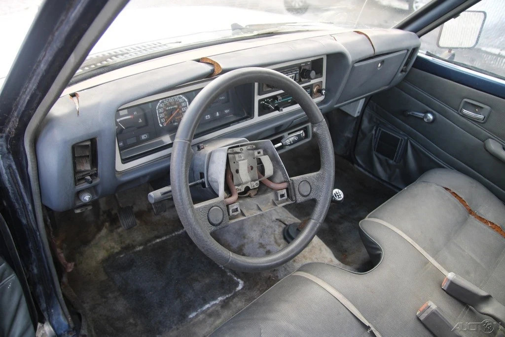 1986 Mitsubishi Triton 2nd Gen - Image 13 of 21