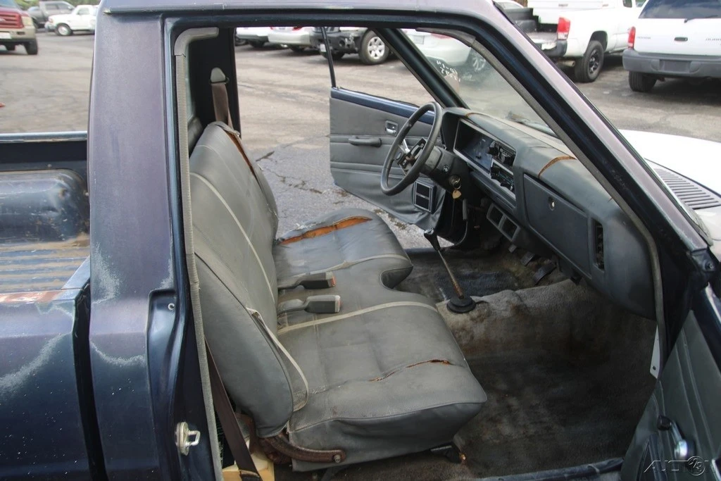 1986 Mitsubishi Triton 2nd Gen - Image 19 of 21