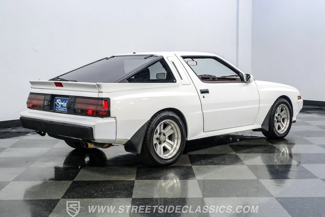 1986 Mitsubishi Starion - Image 10 of 31