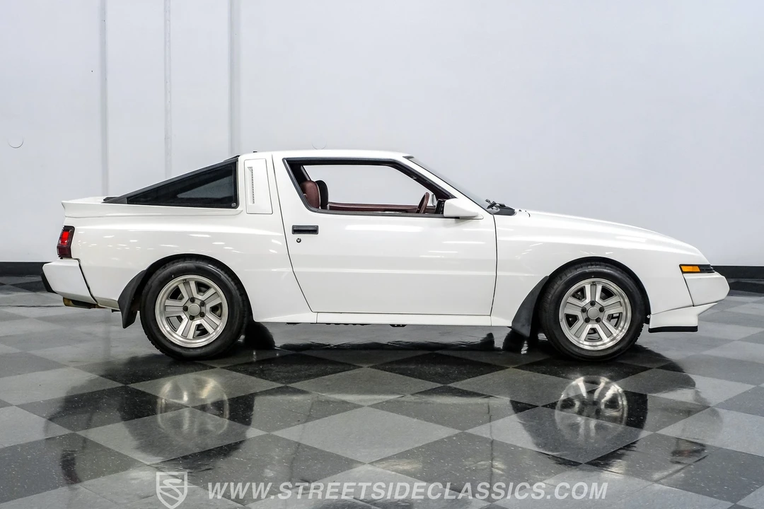 1986 Mitsubishi Starion - Image 11 of 31