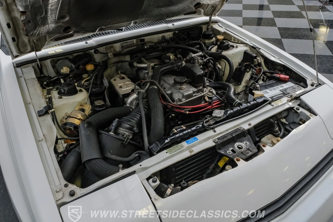 1986 Mitsubishi Starion - Image 27 of 31