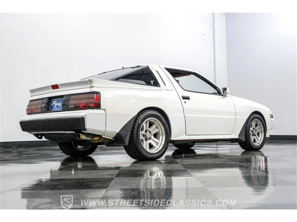 1986 Mitsubishi Starion - Image 26 of 31