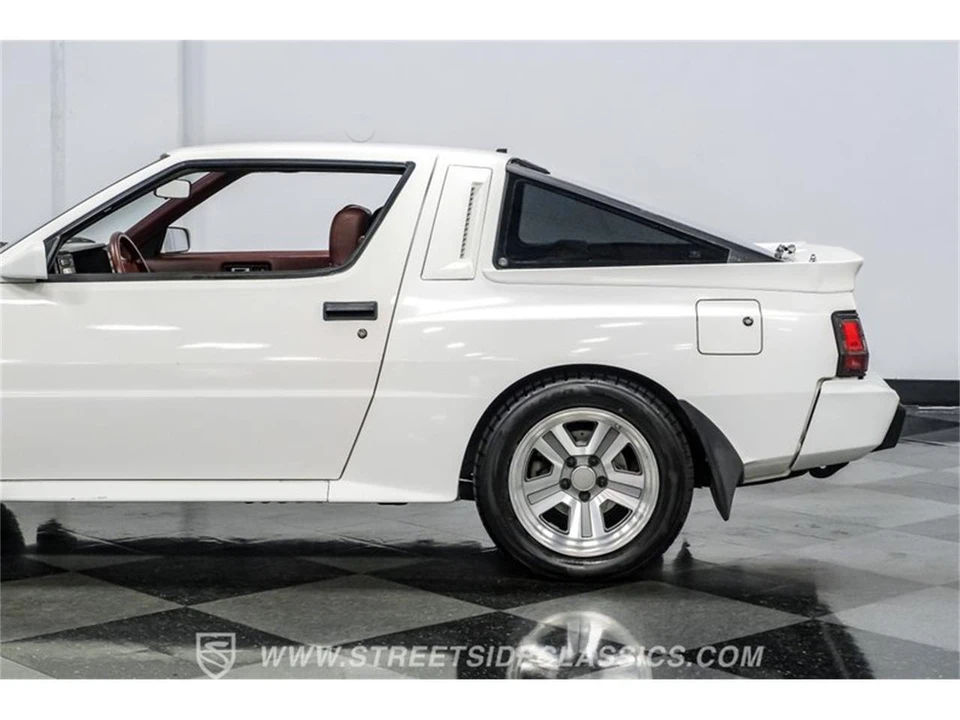 1986 Mitsubishi Starion - Image 23 of 31