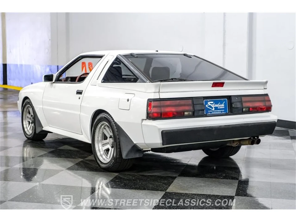 1986 Mitsubishi Starion - Image 10 of 31