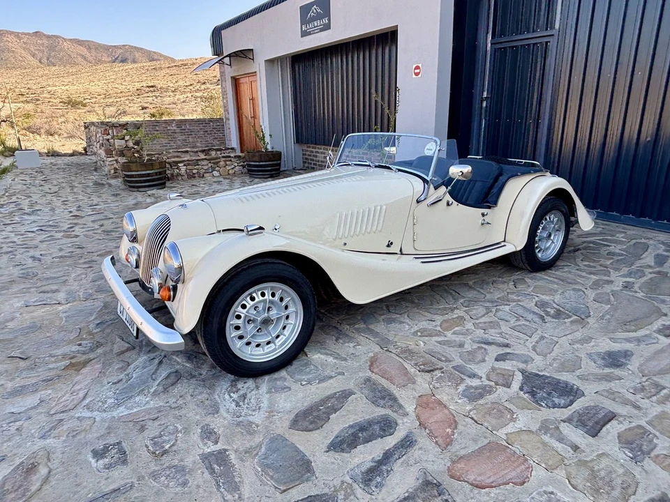 1986 Morgan Plus 8 - Image 2 of 30