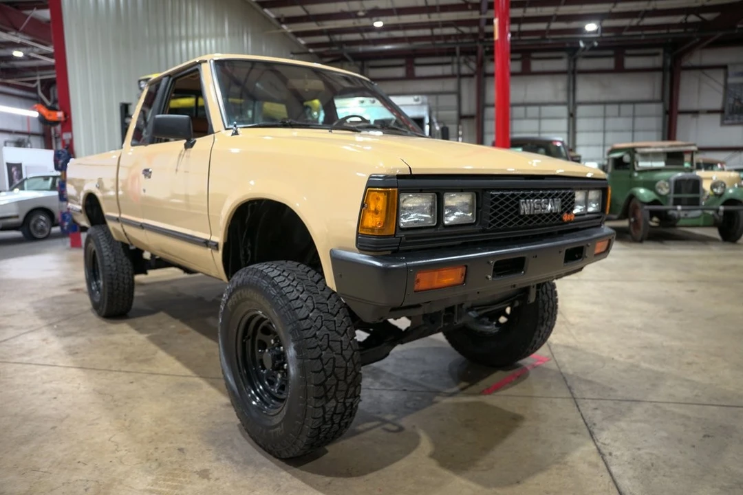 1986 Nissan - Image 12 of 21