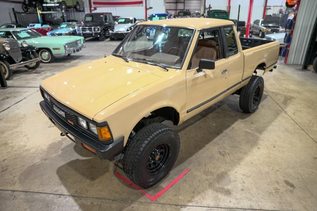 1986 Nissan - Image 15 of 21