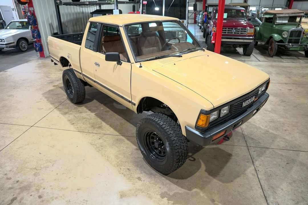 1986 Nissan - Image 14 of 21