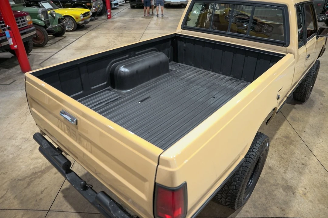 1986 Nissan - Image 20 of 21
