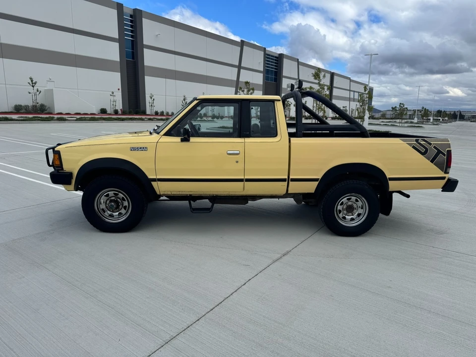 1986 Nissan - Image 6 of 31
