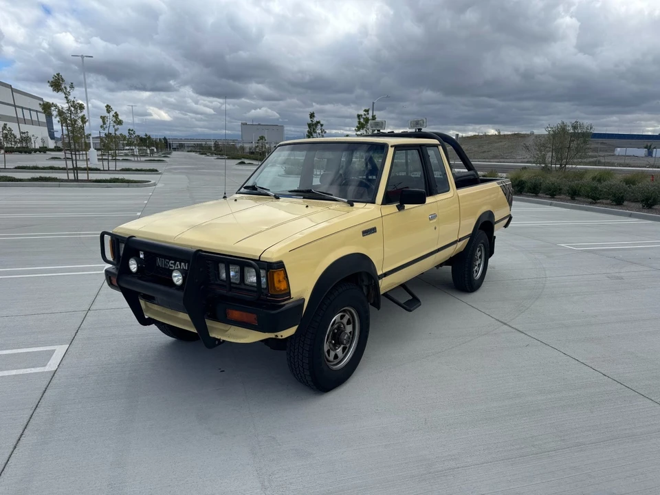 1986 Nissan - Image 5 of 31
