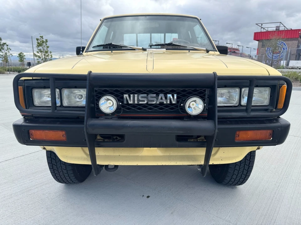 1986 Nissan - Image 15 of 31