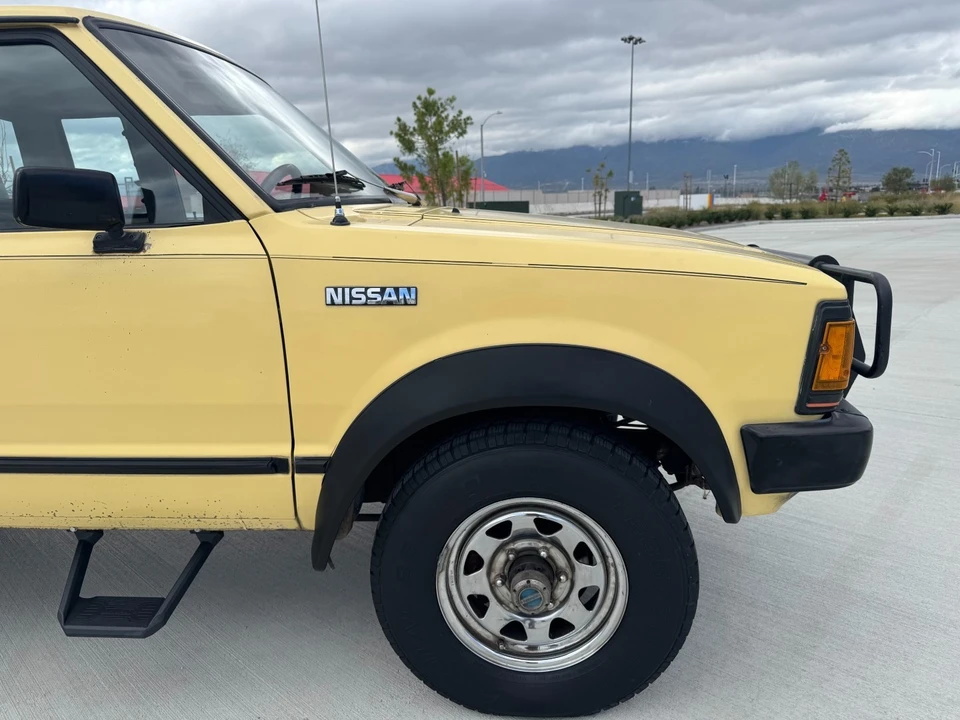 1986 Nissan - Image 14 of 31