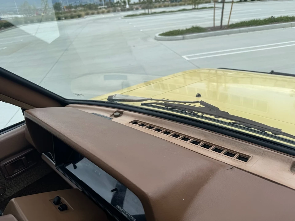 1986 Nissan - Image 23 of 31