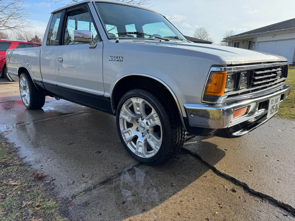 1986 Nissan - Image 15 of 31