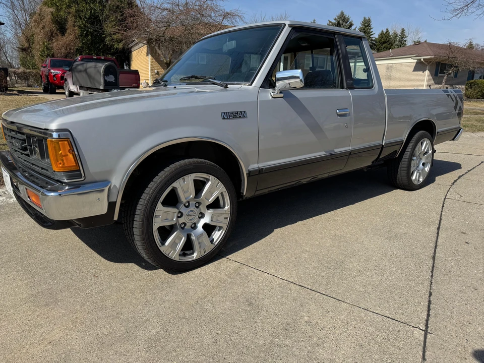 1986 Nissan - Image 7 of 31