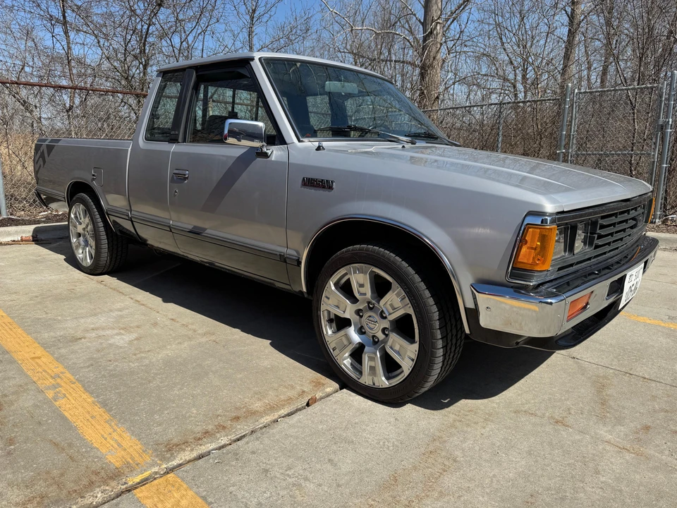 1986 Nissan - Image 14 of 31