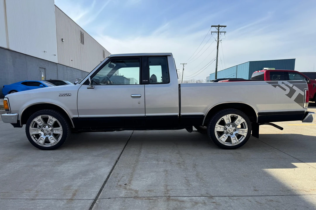 1986 Nissan - Image 3 of 31