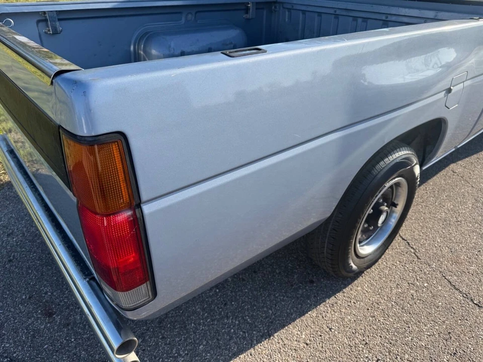 1986 Nissan Frontier - Image 15 of 31