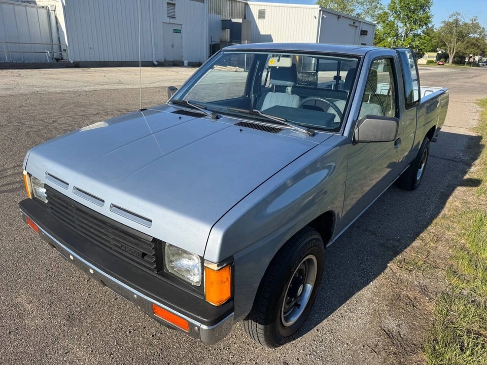 1986 Nissan Frontier - Image 2 of 31