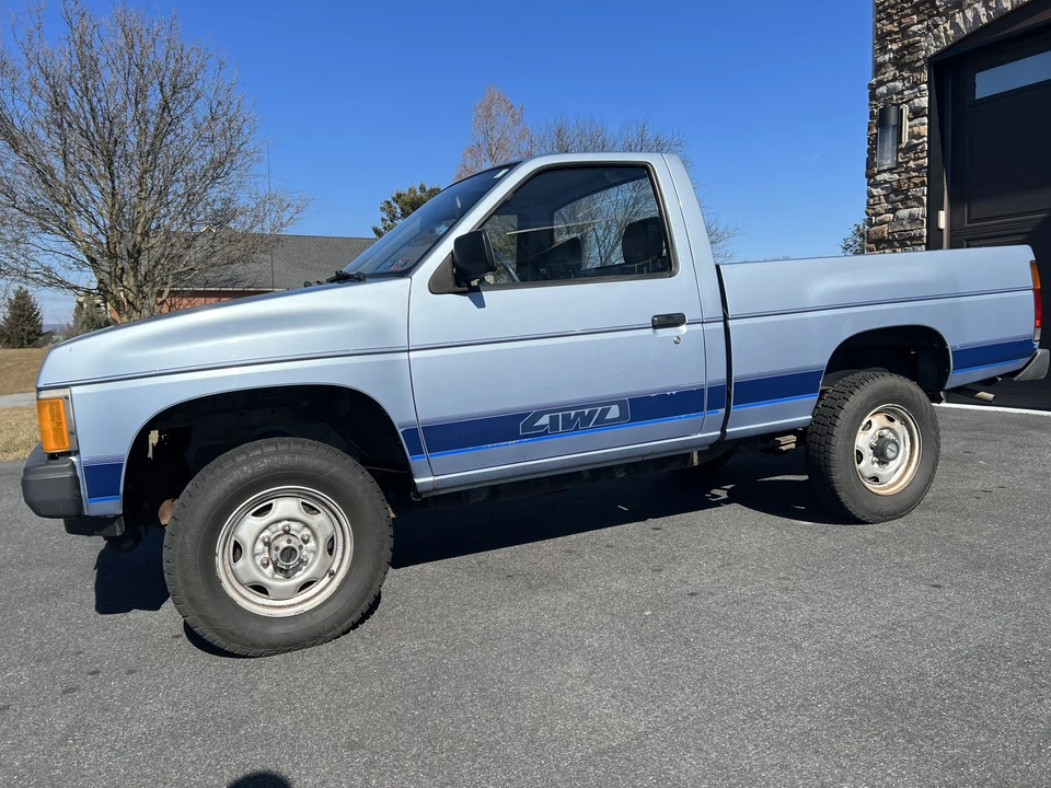 1986 Nissan - Image 4 of 31