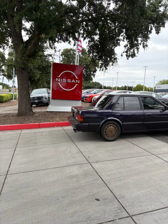 1986 Nissan Maxima 2nd Gen - Image 5 of 10