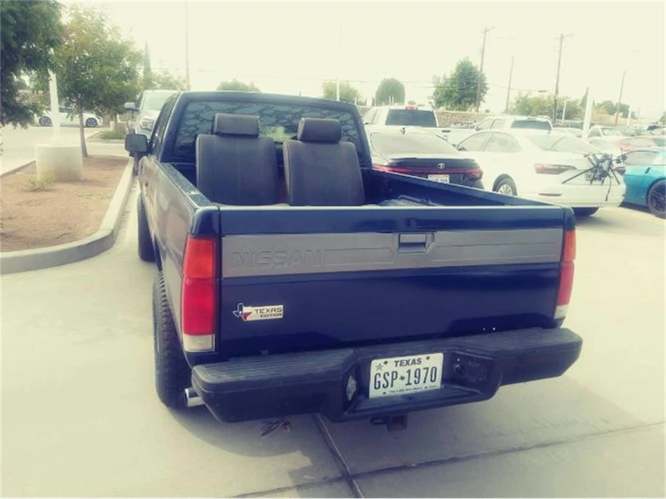 1986 Nissan Frontier - Image 4 of 7