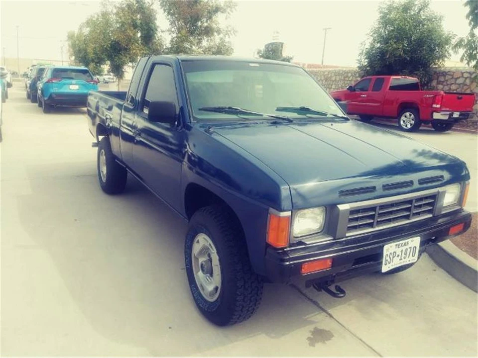 1986 Nissan Frontier - Image 7 of 7