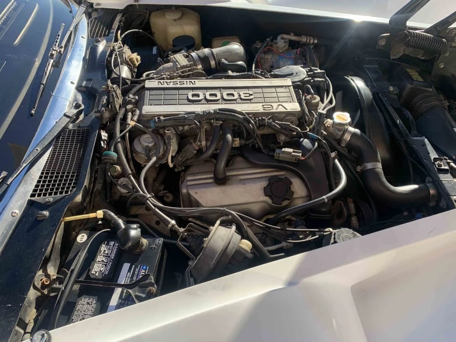 1986 Nissan - Image 6 of 8