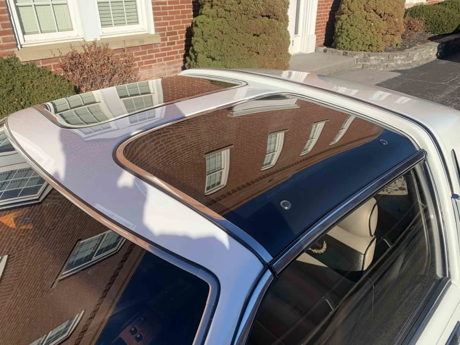 1986 Nissan - Image 8 of 8