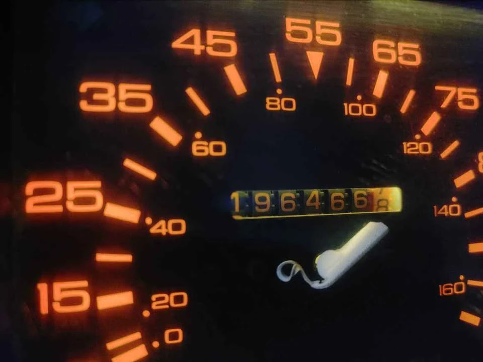1986 Nissan - Image 6 of 9