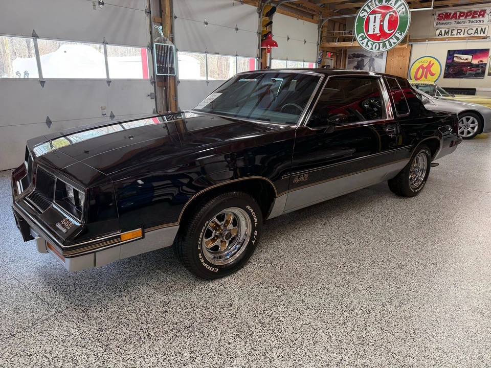 1986 Oldsmobile 442 4th Gen - Image 3 of 21