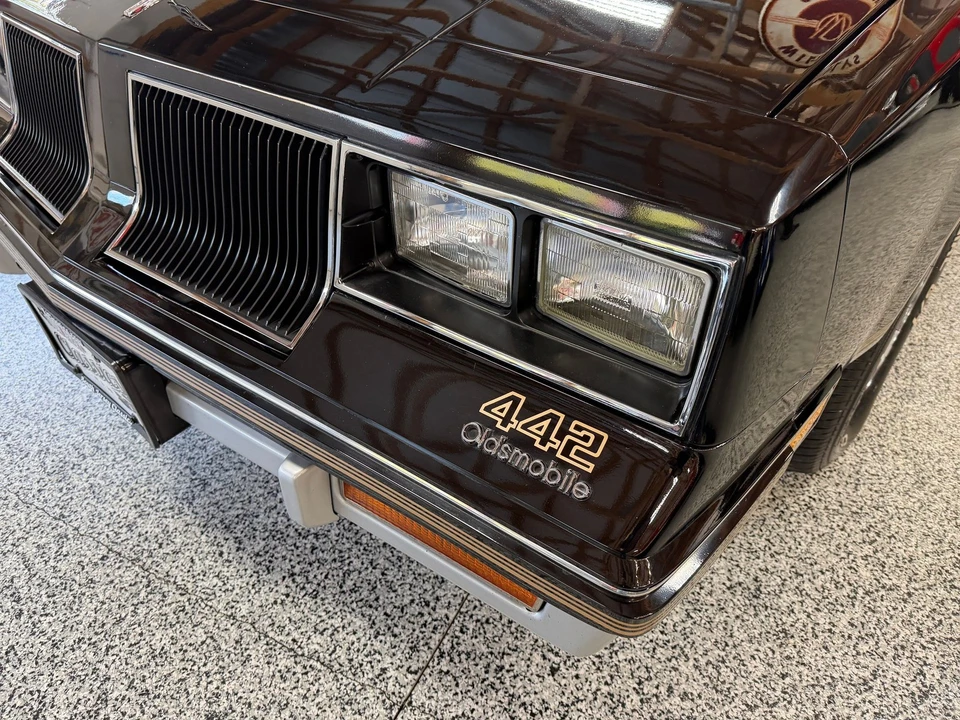 1986 Oldsmobile 442 4th Gen - Image 14 of 21
