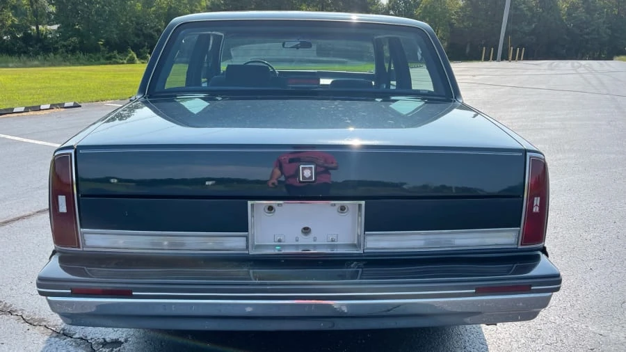 1986 Oldsmobile 98 - Image 7 of 9