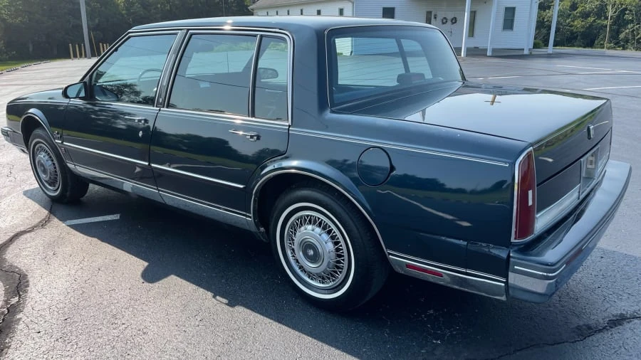 1986 Oldsmobile 98 - Image 8 of 9
