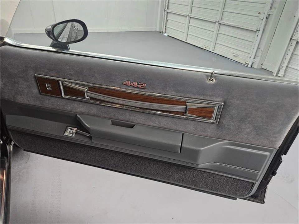 1986 Oldsmobile Cutlass 5th Gen - Image 18 of 31