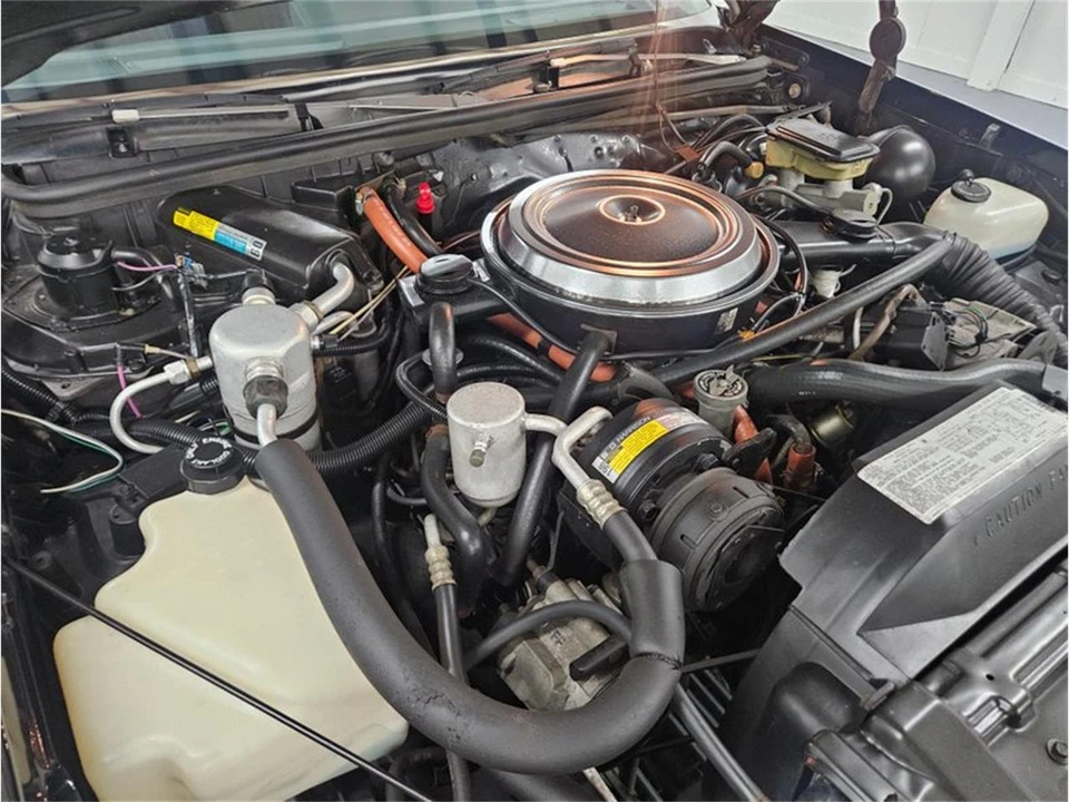 1986 Oldsmobile Cutlass 5th Gen - Image 22 of 31