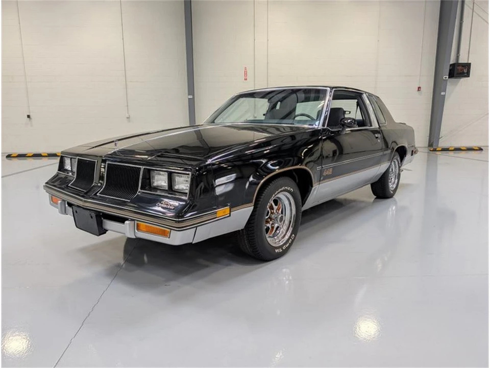 1986 Oldsmobile Cutlass 5th Gen - Image 4 of 31