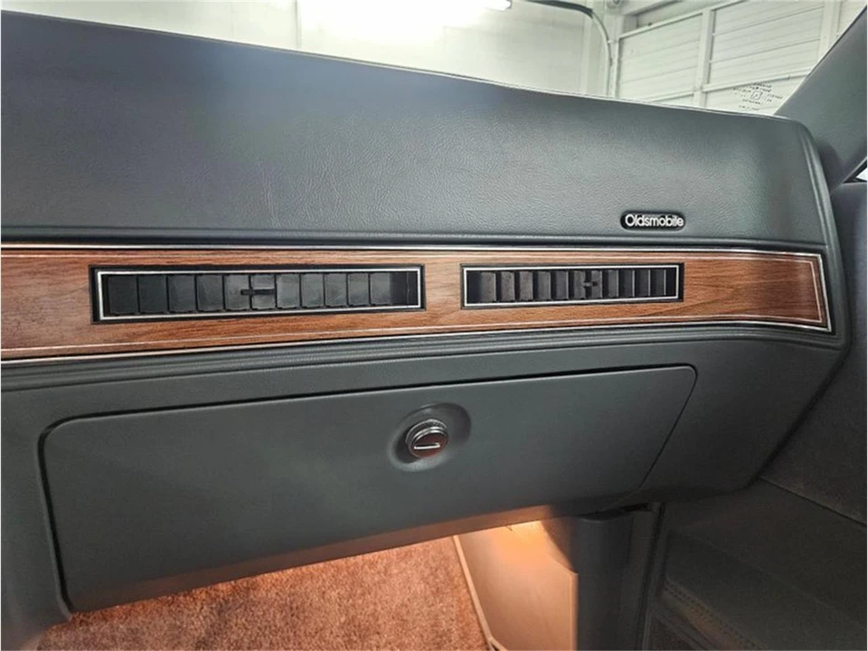 1986 Oldsmobile Cutlass 5th Gen - Image 28 of 31