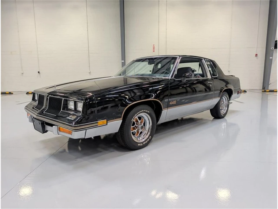 1986 Oldsmobile Cutlass 5th Gen - Image 3 of 31