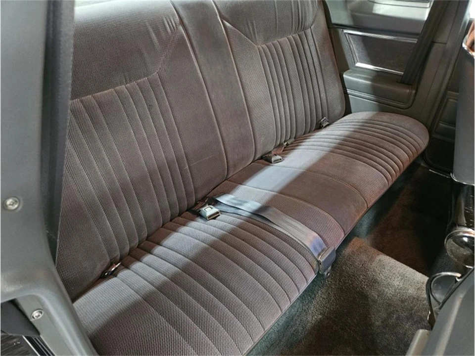 1986 Oldsmobile Cutlass 5th Gen - Image 22 of 31