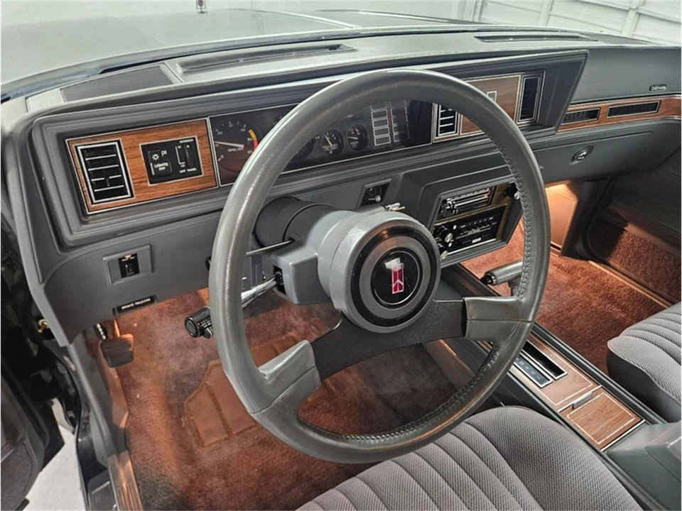 1986 Oldsmobile Cutlass 5th Gen - Image 26 of 31