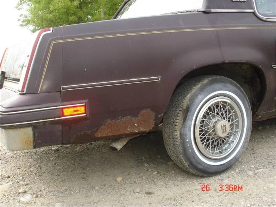 1986 Oldsmobile Cutlass 5th Gen - Image 6 of 13
