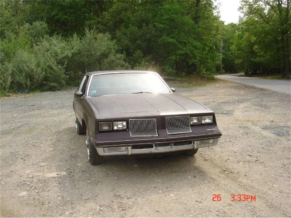 1986 Oldsmobile Cutlass 5th Gen - Image 12 of 13