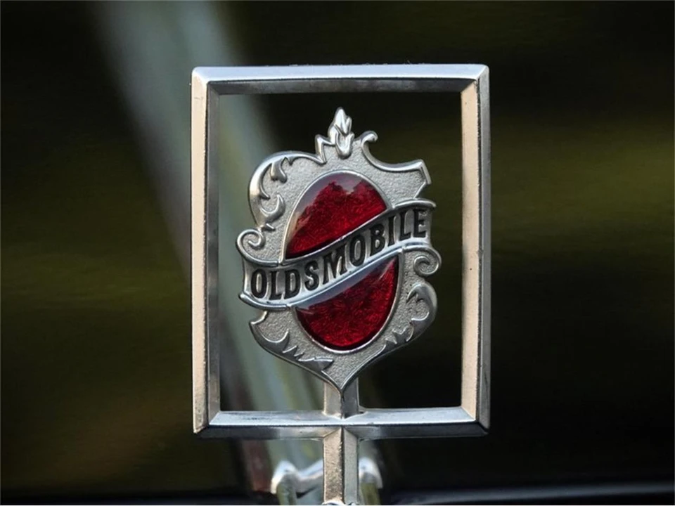 1986 Oldsmobile Cutlass 5th Gen - Image 13 of 31