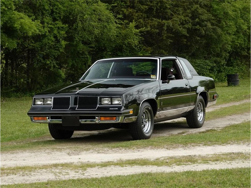 1986 Oldsmobile Cutlass 5th Gen - Image 6 of 31