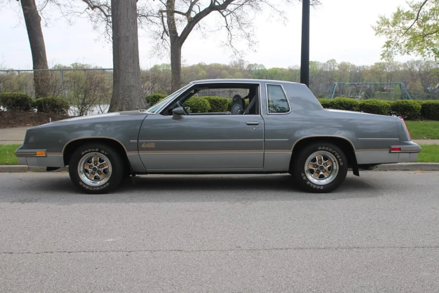 1986 Oldsmobile Cutlass 5th Gen - Image 2 of 12