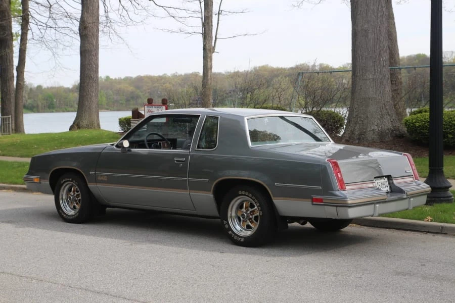 1986 Oldsmobile Cutlass 5th Gen - Image 3 of 12