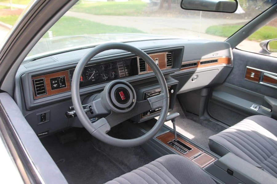 1986 Oldsmobile Cutlass 5th Gen - Image 5 of 12